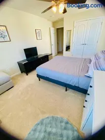 Premium Bedroom & Private Bathroom Long or Short Term 1 - Image 5