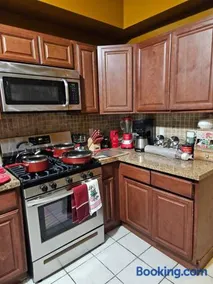 Large 3 BRM 2 Bath Near EWR NYC - Image 2