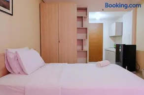 Great Deal Studio at Pinewood Apartment By Travelio - Image 2