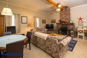 Karr Beach House on Franklin - Image 2
