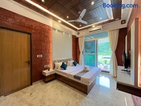 Selborne Heaven 5 BHK Villa - Image 5
