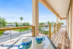 Waterfront St Johns River near springs with boat dock and water sports - Image 3