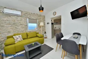 Apartmani Laura Vir - Image 1