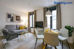Feelathome Castilla Apartments - Image 1
