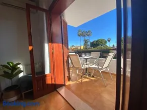 Apartment with private balcony - Image 2
