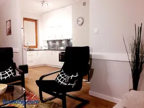 Modern & quiet in Royal Wilanów with AC and garage - Image 3