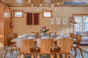 The Davenport - Meredith Lodging - Image 3
