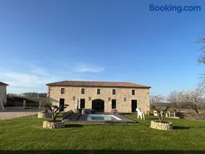 Le domaine Reine Sully - Image 1