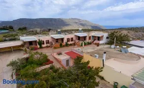 Ambeles Apartments - Image 1