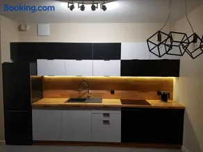 Nowoczesny Apartament w Centrum - Image 1
