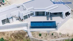 Villa M BAYFRONT YONAHA -Pool&Sauna Retreat- - Image 3
