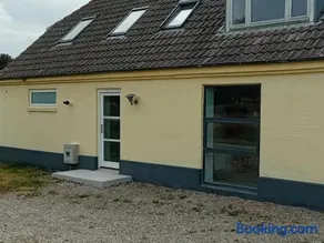 Tødsø Holiday Home - Image 1