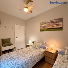 Habitación en apartamento con zonas comunes compartida H1 - Image 3
