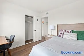 Cozy Full Suites Bright & Private Great Value - Image 2
