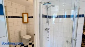 Kamer in een woning vlakbij Natuur en Göteborg - Image 5