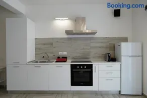 Holiday House - Image 1