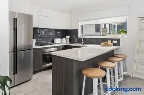 Martha Cove Retreat - Image 5