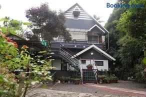 Wayside Cottage | Private Rooms & Treehouse - Image 1
