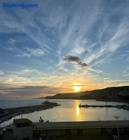 NEW! BRISA MARINA Apartment, 1a Linea Puerto y Mar - Image 1
