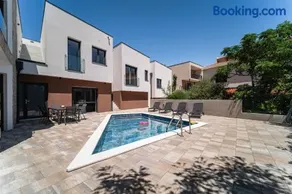 Villa Perla Nera & Villa Nevera by Pag tours - Image 4