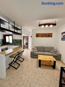El Pez Newly renovated apartment in La Santa - Image 2