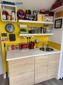 Cherry Cottage Retro Stay, Stourport-on-Severn - Image 3