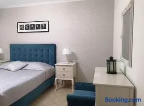 Pirofani Villa Apartments - Image 2