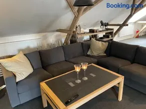 Large 1st floor apartment - Image 3