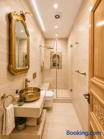 Premium Andalou Apartment in the Old Port - Image 3