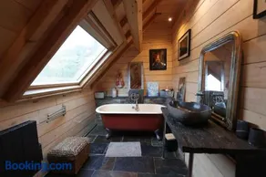 Chalet Montagne - Image 1