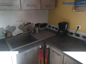 Chambre au calme avec cuisine équipée en supplément sur demande - Image 2