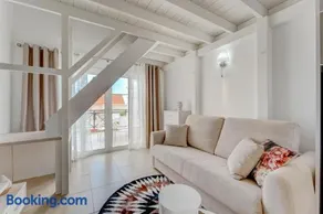 Yucca Park Apartment - Image 3