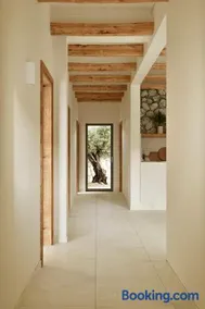 Elaia Luxury House - Image 2