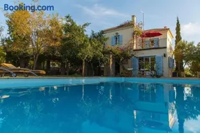 Sea View Pool Villa with Independent Guest house - Image 1