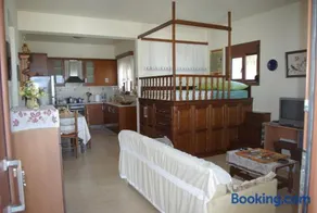Mano's House - Image 1