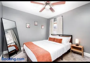 Spacious 4BR Home Near St Louis Zoo Downtown BBQ Free Parking - Image 2