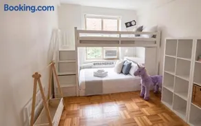 Grand East Side Home, Spacious & Cozy 3 Bedroom Retreat - Image 1