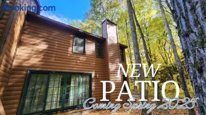Woods Way Hideaway - minutes from Petoskey & Harbor Springs - close to beaches, skiing & more! - Image 2