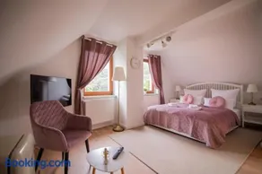 ApartOne Land-Hotel - Image 2