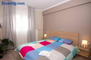 2 bedroom apartment few steps from Plaka - Image 2