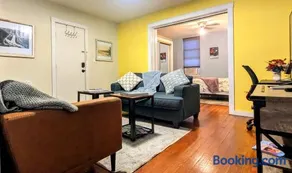 Relaxing Rustic Oasis, Unit A - 6 minute walk to Downtown! Pet-friendly & Cyclists Welcome! - Image 4