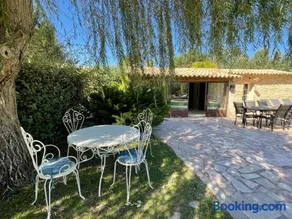FUVOLEA, Maison de vacances à 15 min du centre d'Aix-en-Provence, piscine chauffée en saison - jardin - parking privé gratuit - Image 2