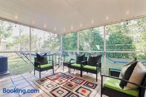 Naples Family Oasis |Beaches |Games |BBQ - Image 3