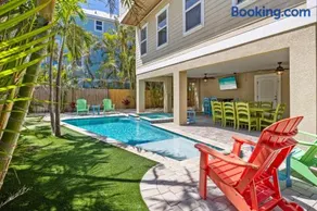 Nautical Tides - 3 Blocks to Beach! Pool Spa! Rooftop Deck by Anna Maria Life Vacation Rentals - Image 2