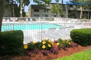 NEAR OCEAN VILLAS - Hilton Head's Best and Most Affordable Deluxe Villas Close to Beach - Image 4