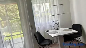Charmante Wohnung mit Terrasse , ruhig und zentral - Image 5