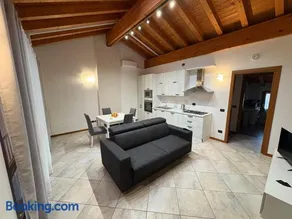 Hub 2A - Image 1