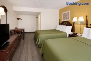Lincoln Way Inn - Image 4