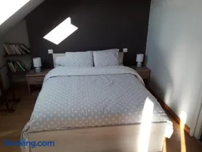 Appartement vue mer avec piscine intérieure - Image 4
