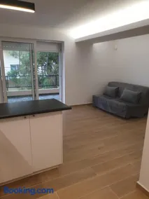Newly Renovated Varkiza Beachside One Bedroom with Large Terrace - Image 3